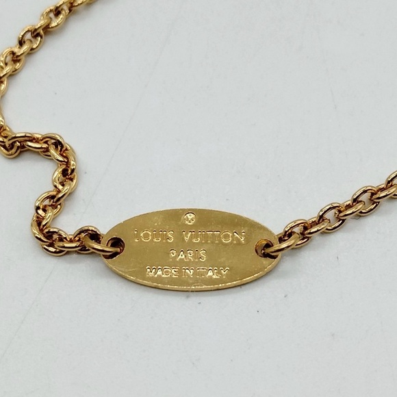 ✨🛍️ Louis Vuitton Gold Flowerful Necklace - Picture 5 of 6